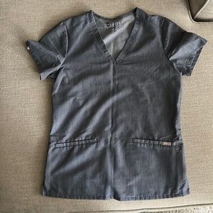 FIGS scrub top XS in Heather Denim